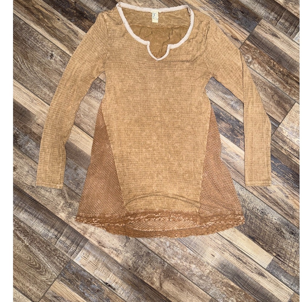 Gimmicks By BKE Tan Lace Crochet Knit Tunic Top XS